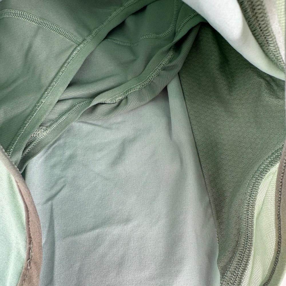 Lululemon Hotty Hot High-Rise Shorts 4" Lined Cloud Glow Multi Size 2‎ NWT - Picture 3 of 5